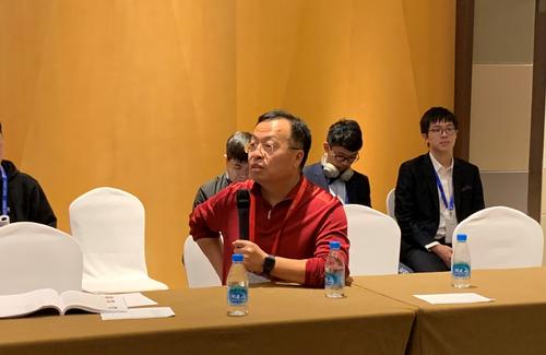 特邀嘉宾北京大学教授黄铁军发言.JPG 特邀嘉宾北京大学教授黄铁军发言.JPG